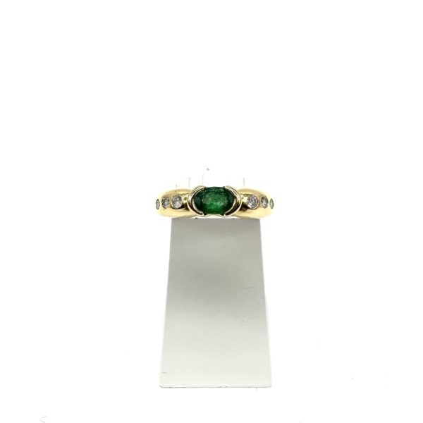 Bague jonc or jaune, émeraude et diamants – Image 5
