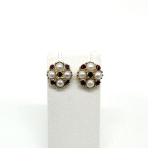 Boucles d'oreilles or jaune, rubis et perles de culture