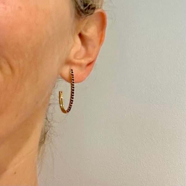 Boucles d'oreilles demi créoles or jaune et saphirs – Image 6