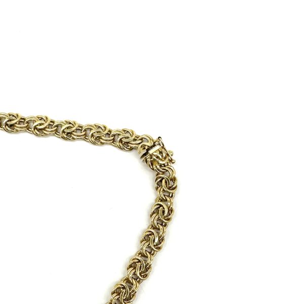 Collier or jaune maille royale en chute – Image 5