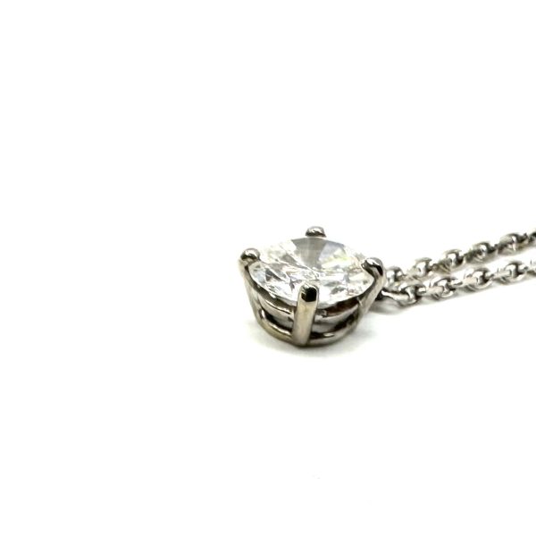 bijou occasion bijouterie frot guilde collier or blanc 750 18 carats collier solitaire diamant
